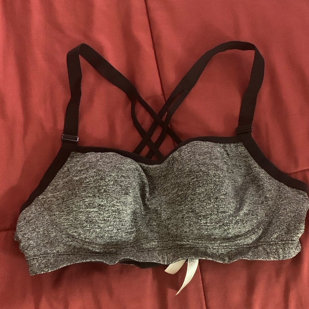 Victoria Secret VSX sports bra. Size 36C